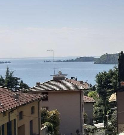 Valle Fiorita 42 - Lake View Studio Gardone Riviera Exteriér fotografie